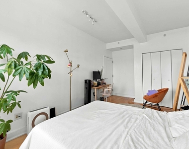 343 4th Avenue - Photo Thumbnail 4