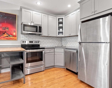 457 Lafayette Avenue - Photo Thumbnail 5