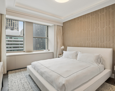 303 Park Avenue - Photo Thumbnail 5