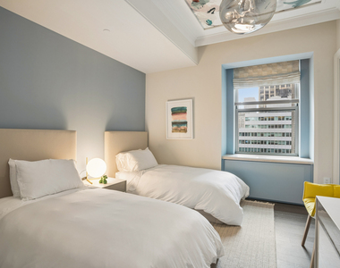 303 Park Avenue - Photo Thumbnail 2