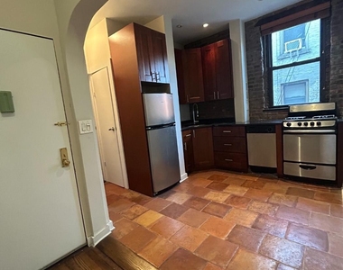 161 W 10th Street - Photo Thumbnail 13