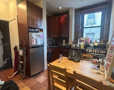 161 W 10th Street - Photo Thumbnail 6