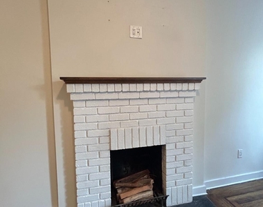 161 W 10th Street - Photo Thumbnail 12
