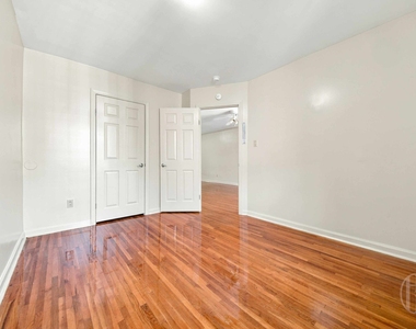 88-25 153rd Street - Photo Thumbnail 4
