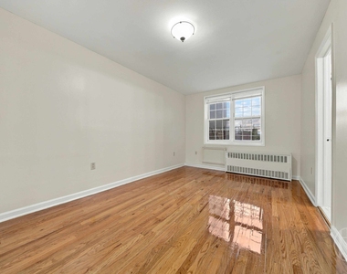 88-25 153rd Street - Photo Thumbnail 4