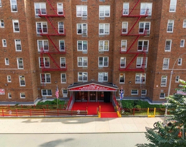 140-60 Beech Avenue - Photo Thumbnail 9