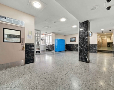 51-25 Van Kleeck Street - Photo Thumbnail 12
