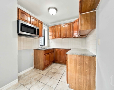 51-25 Van Kleeck Street - Photo Thumbnail 9