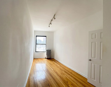 305 Ocean Avenue - Photo Thumbnail 4