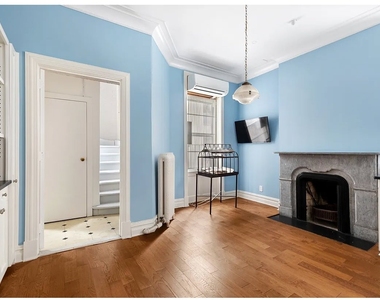 129 E 17th Street - Photo Thumbnail 6