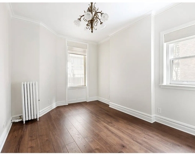 129 E 17th Street - Photo Thumbnail 17