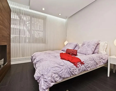 225 E 70th Street - Photo Thumbnail 1