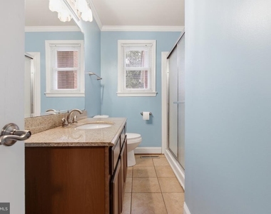 21 Snellings Lane - Photo Thumbnail 10