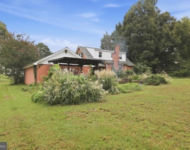 21 Snellings Lane - Photo Thumbnail 15