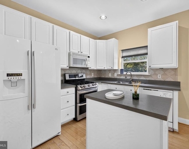 16936 Jed Forest Lane - Photo Thumbnail 14