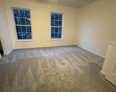2085 Stargrass Court - Photo Thumbnail 14