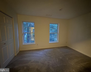 2085 Stargrass Court - Photo Thumbnail 18