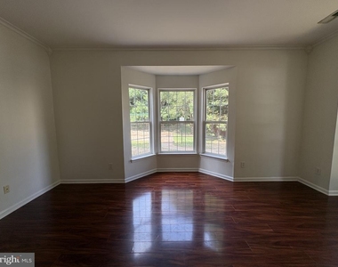 2085 Stargrass Court - Photo Thumbnail 4