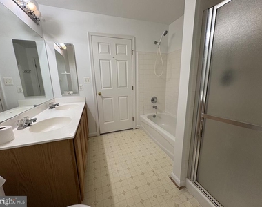 2085 Stargrass Court - Photo Thumbnail 17