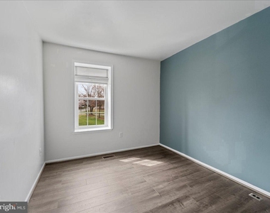 2904 Madeira Court - Photo Thumbnail 19