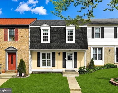 2904 Madeira Court - Photo Thumbnail 1