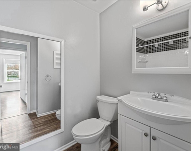 2904 Madeira Court - Photo Thumbnail 23