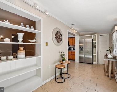 204 Shenandoah Street Se - Photo Thumbnail 11