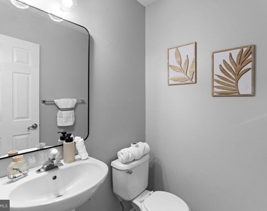 11706 Rockaway Lane - Photo Thumbnail 17
