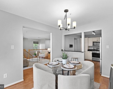 11706 Rockaway Lane - Photo Thumbnail 8