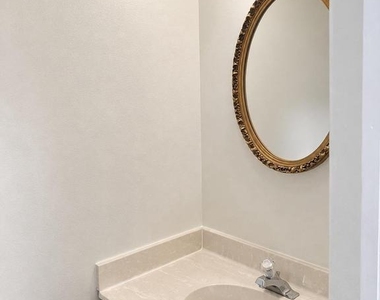 6281 Rathlin Drive - Photo Thumbnail 14
