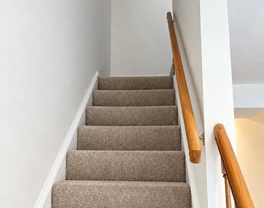 6281 Rathlin Drive - Photo Thumbnail 10