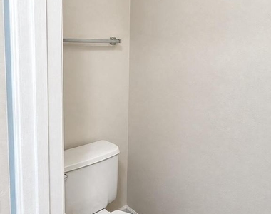 6281 Rathlin Drive - Photo Thumbnail 3
