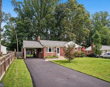 3155 Norfolk Lane - Photo Thumbnail 19
