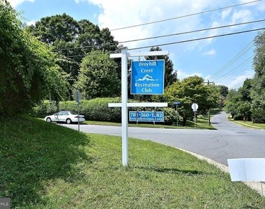 3155 Norfolk Lane - Photo Thumbnail 22
