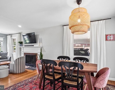 3155 Norfolk Lane - Photo Thumbnail 5
