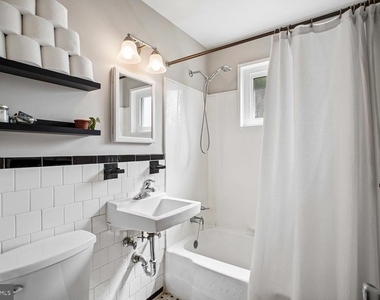 3155 Norfolk Lane - Photo Thumbnail 13