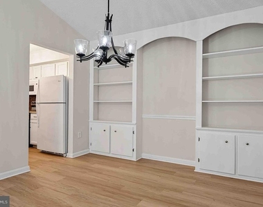 5704 Shadwell Court - Photo Thumbnail 7