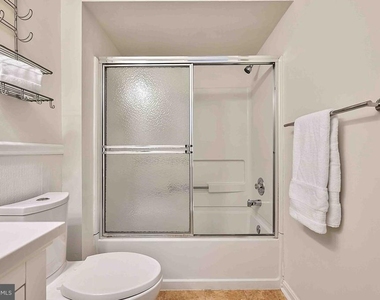 5704 Shadwell Court - Photo Thumbnail 22