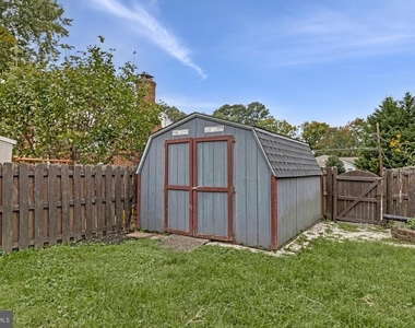 7025 Strathmore Street - Photo Thumbnail 52
