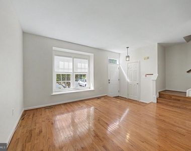 6941 Compton Lane - Photo Thumbnail 9
