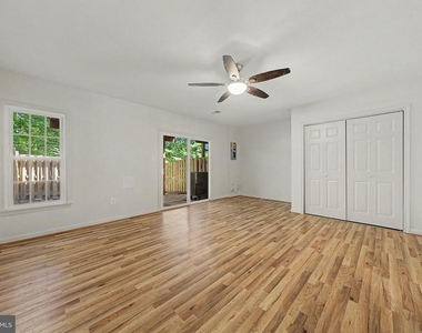 6941 Compton Lane - Photo Thumbnail 26