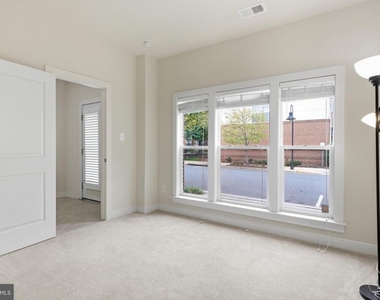 12170 Waveland - Photo Thumbnail 4