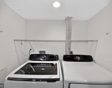 6176 Martins Landing Court - Photo Thumbnail 26