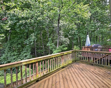 6176 Martins Landing Court - Photo Thumbnail 28