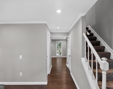 6176 Martins Landing Court - Photo Thumbnail 12