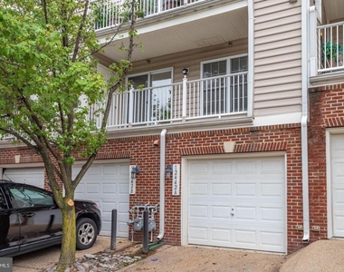 12442 Liberty Bridge Road - Photo Thumbnail 3