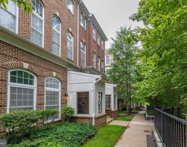 12442 Liberty Bridge Road - Photo Thumbnail 2