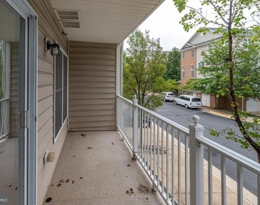 12442 Liberty Bridge Road - Photo Thumbnail 5