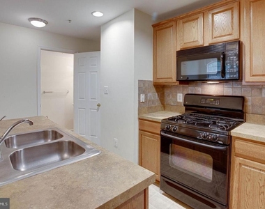 12442 Liberty Bridge Road - Photo Thumbnail 23