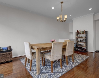 102 Gretchen Court - Photo Thumbnail 36